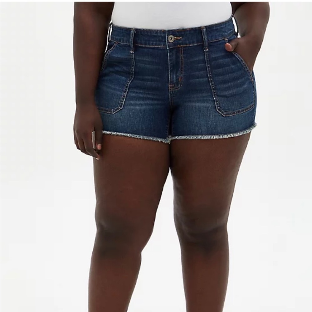 Torrid Shortie Short in Vintage Stretch Dark Wash